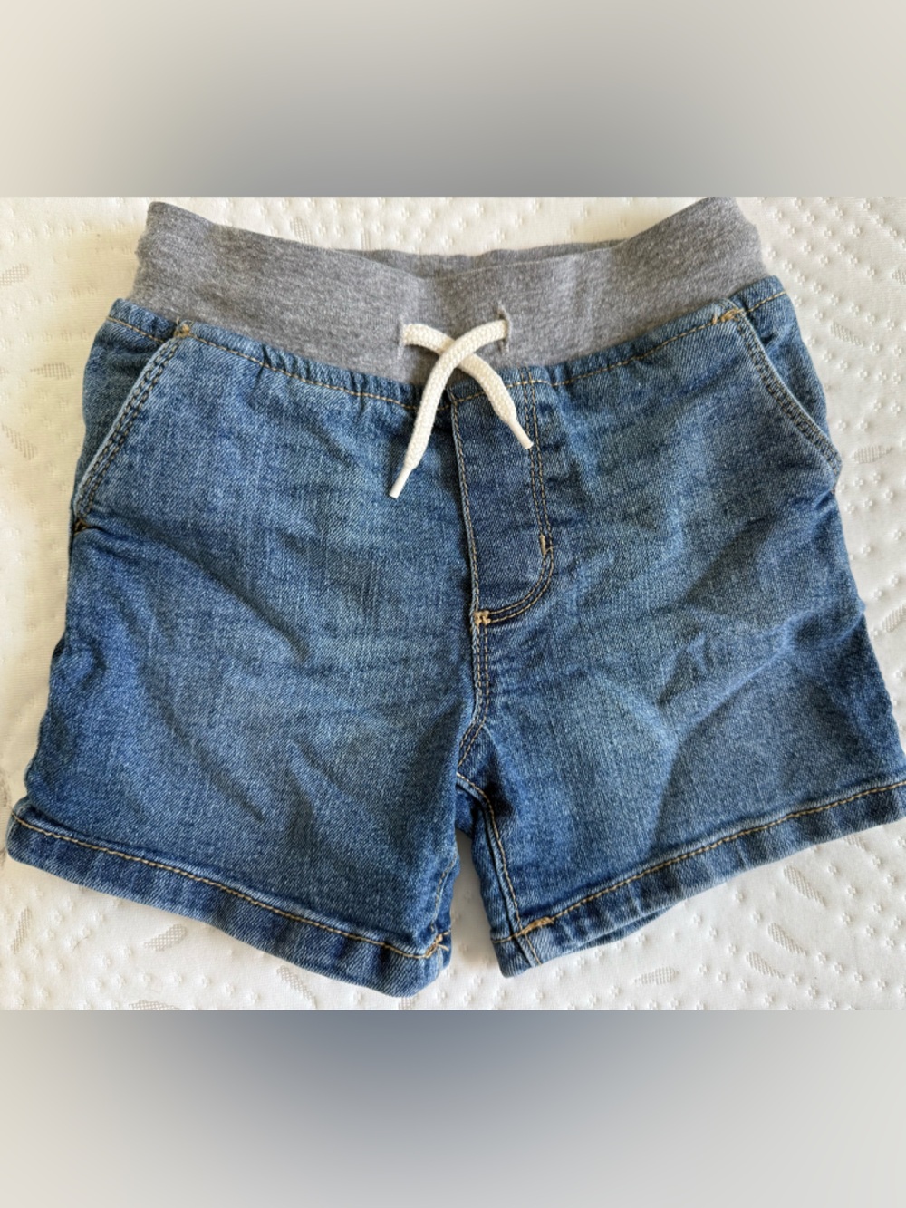 OshKosh B'gosh 2T Denim Shorts